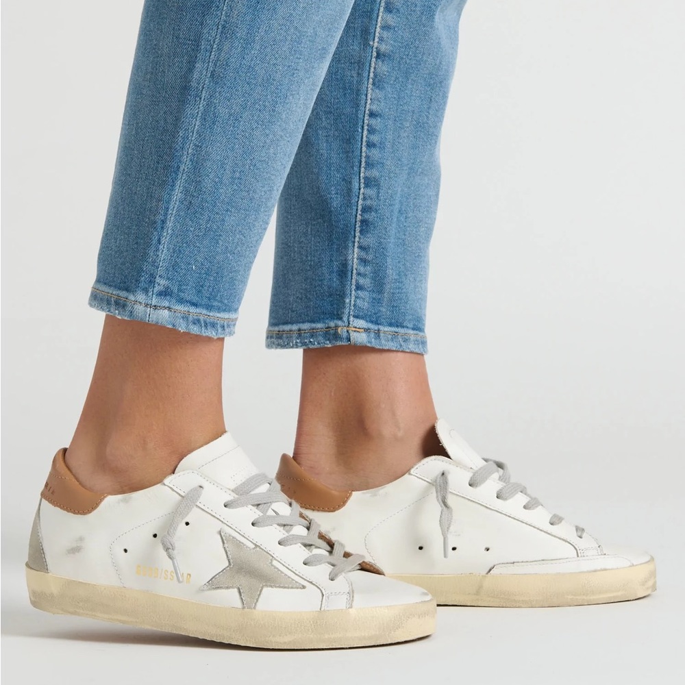 Golden Goose Superstar Sneaker in White Leather/Light Brown size 41 New in Box - Picture 1 of 14